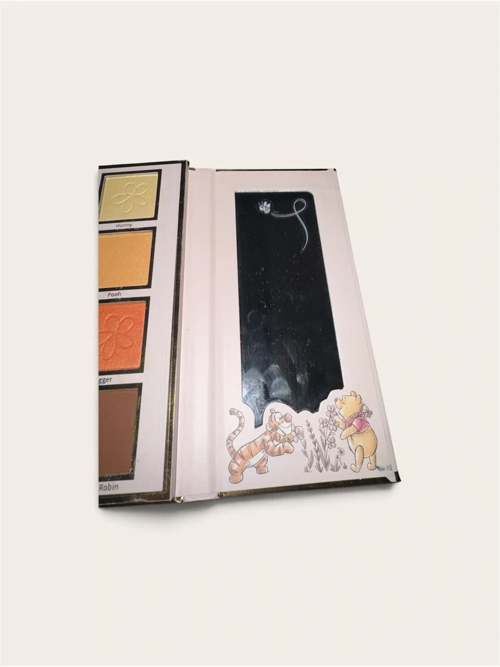 Disney Winnie the Pooh Eyeshadow Palette — Pink Floral Artwork
